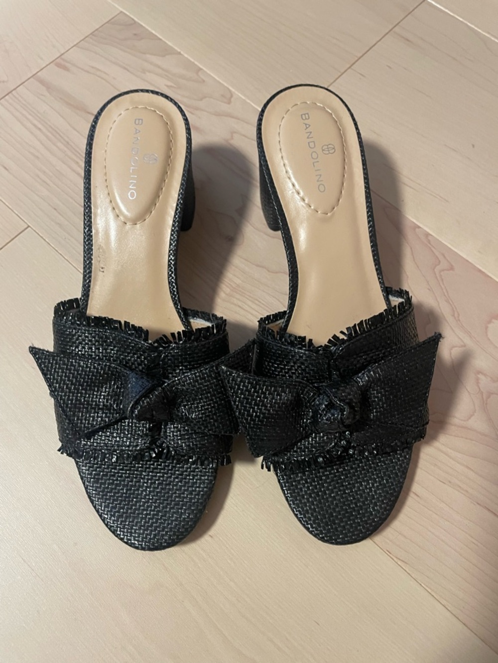 Bandolino Black Woven Bow Mule Sandals